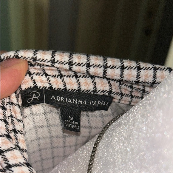 Adrianna Papell Black and White Grid Blouse - Picture 6 of 6